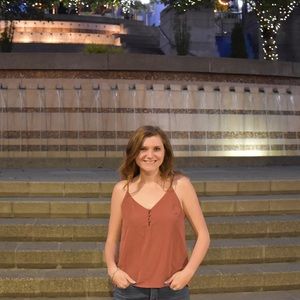 Meet your Posher, Jessica